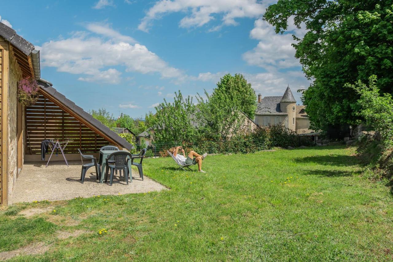 Village De Gites Les Chalets De L'Aubrac Aumont-Aubrac Exterior foto